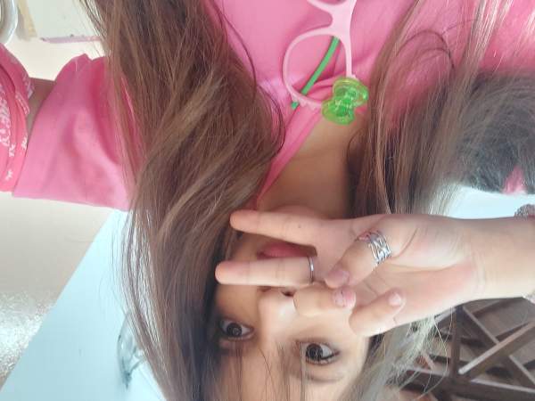 hola soy tu ebanita y me llamo noelia